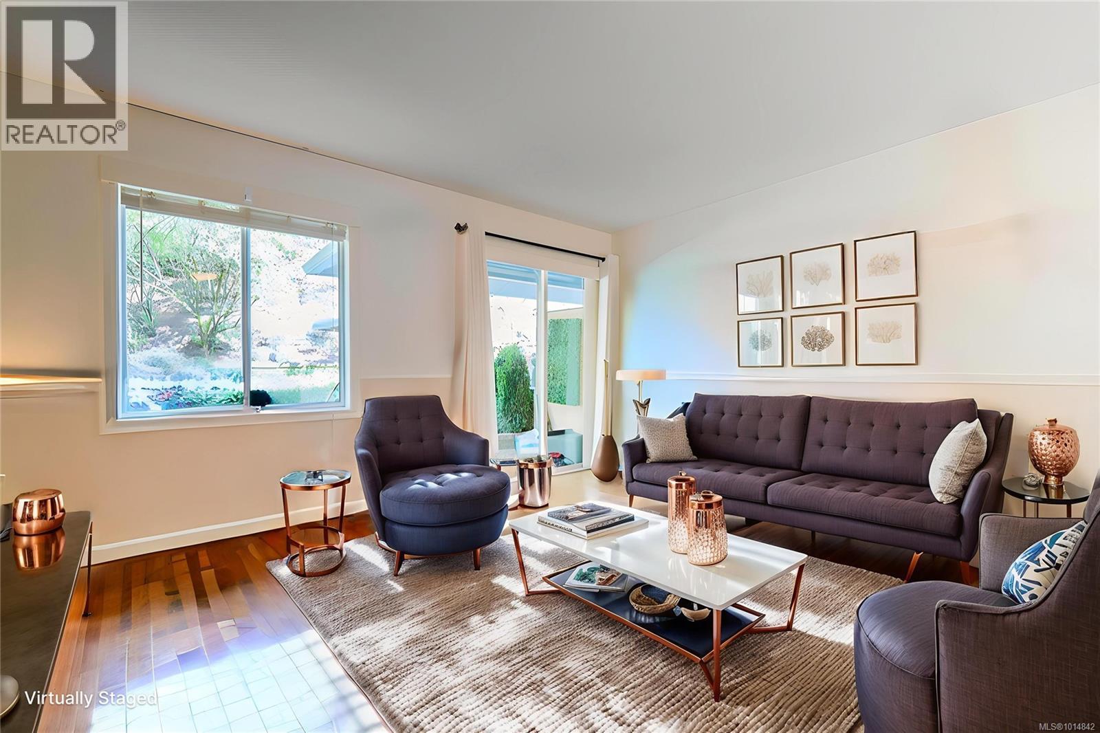 2 3470 Hillside Ave, Nanaimo