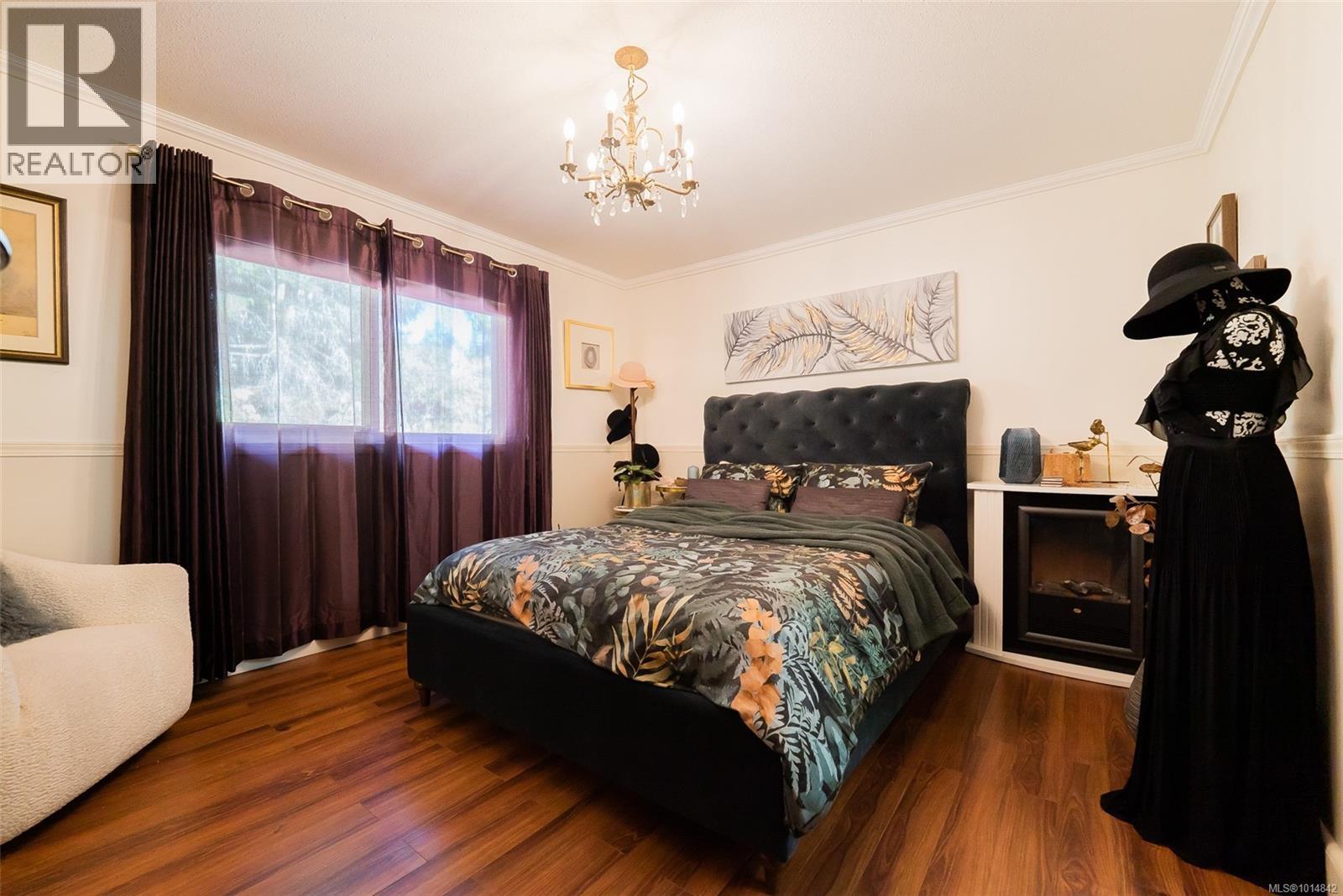 2 3470 Hillside Ave, Nanaimo