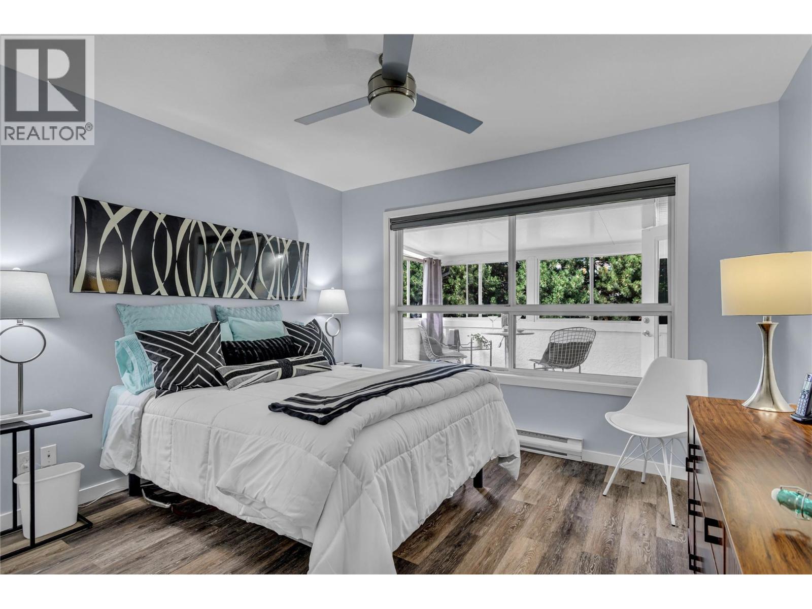 315 933 Harvey Avenue, Kelowna