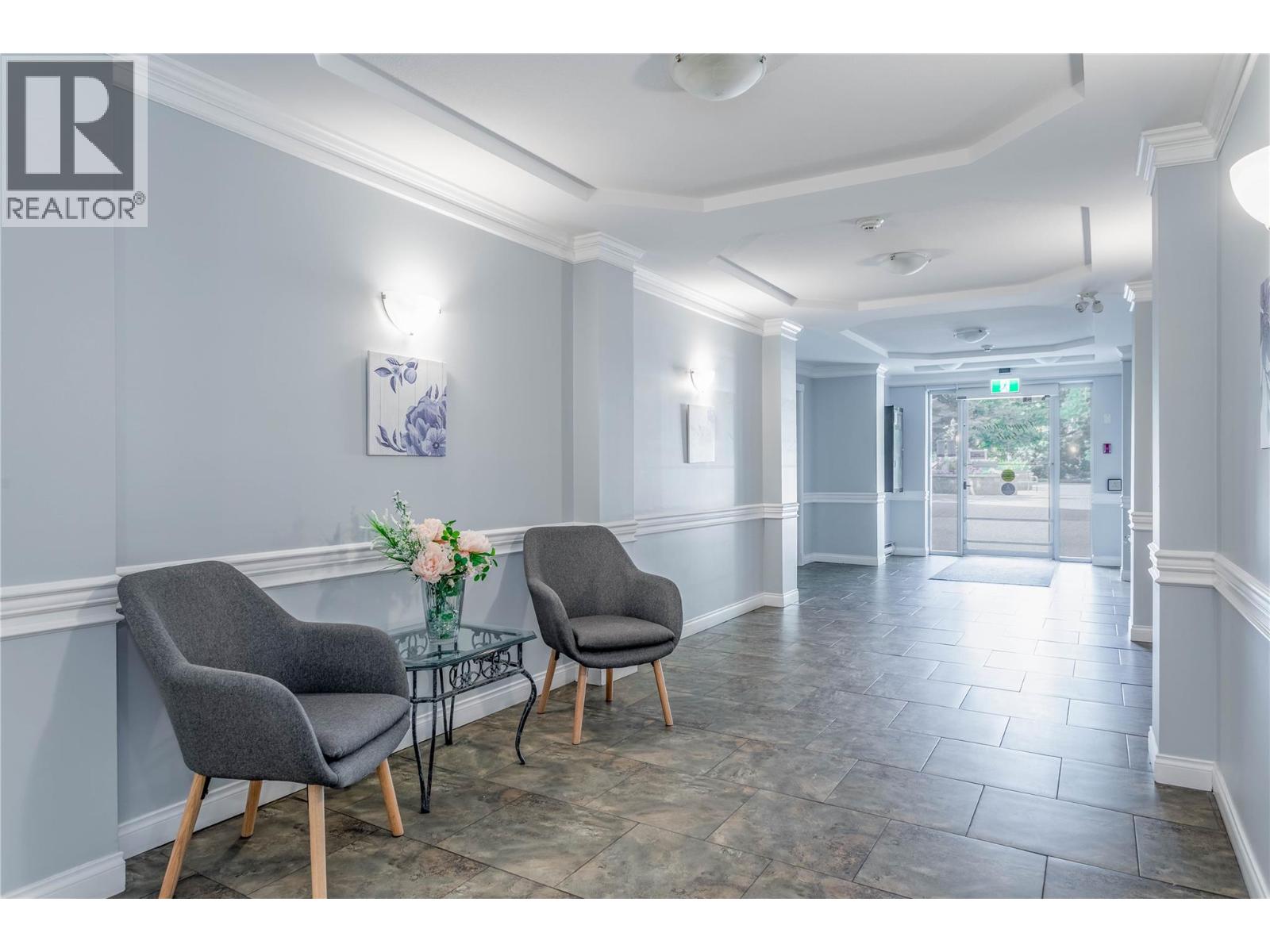 315 933 Harvey Avenue, Kelowna