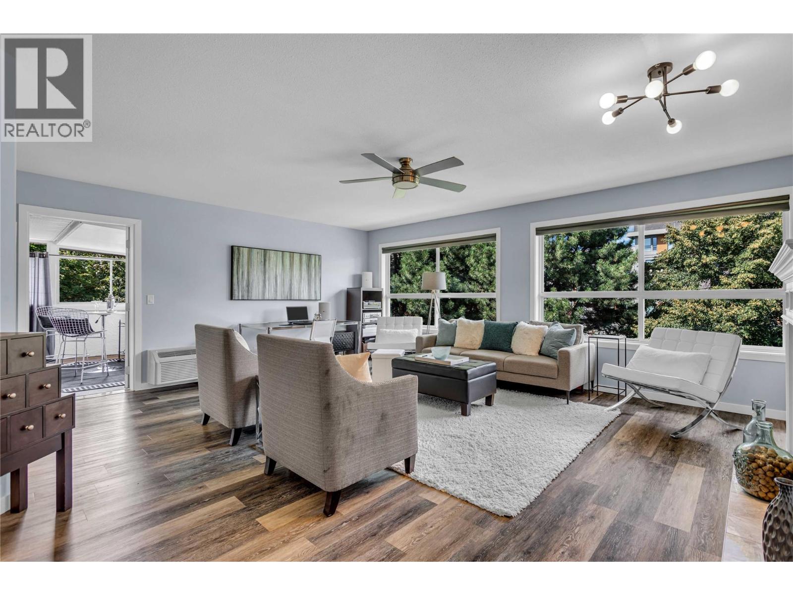 315 933 Harvey Avenue, Kelowna
