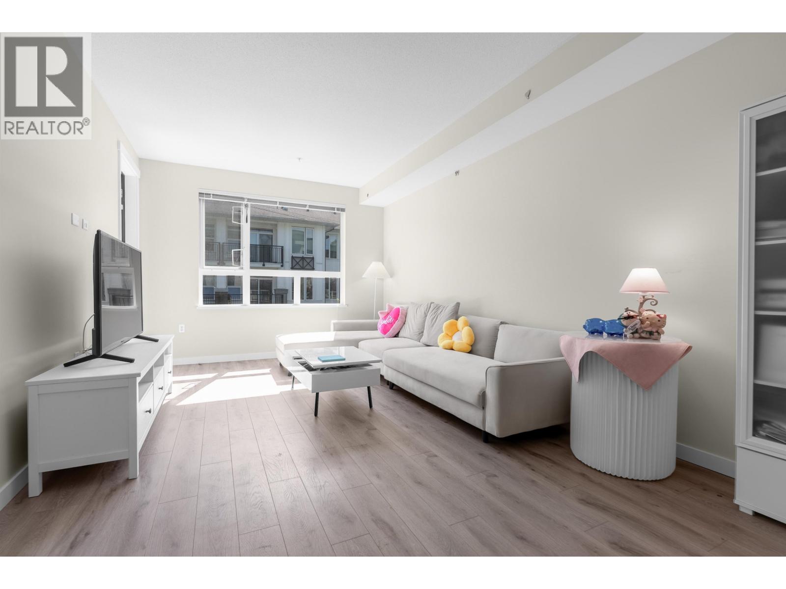 #315-9233 ODLIN Road, Richmond