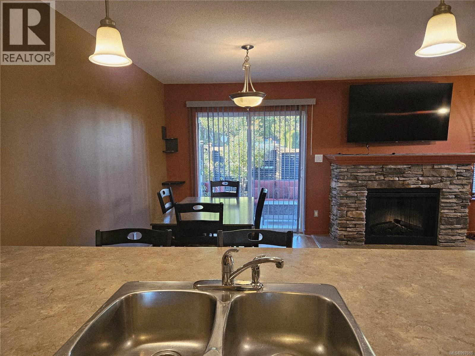 40 2728 1st St, Courtenay