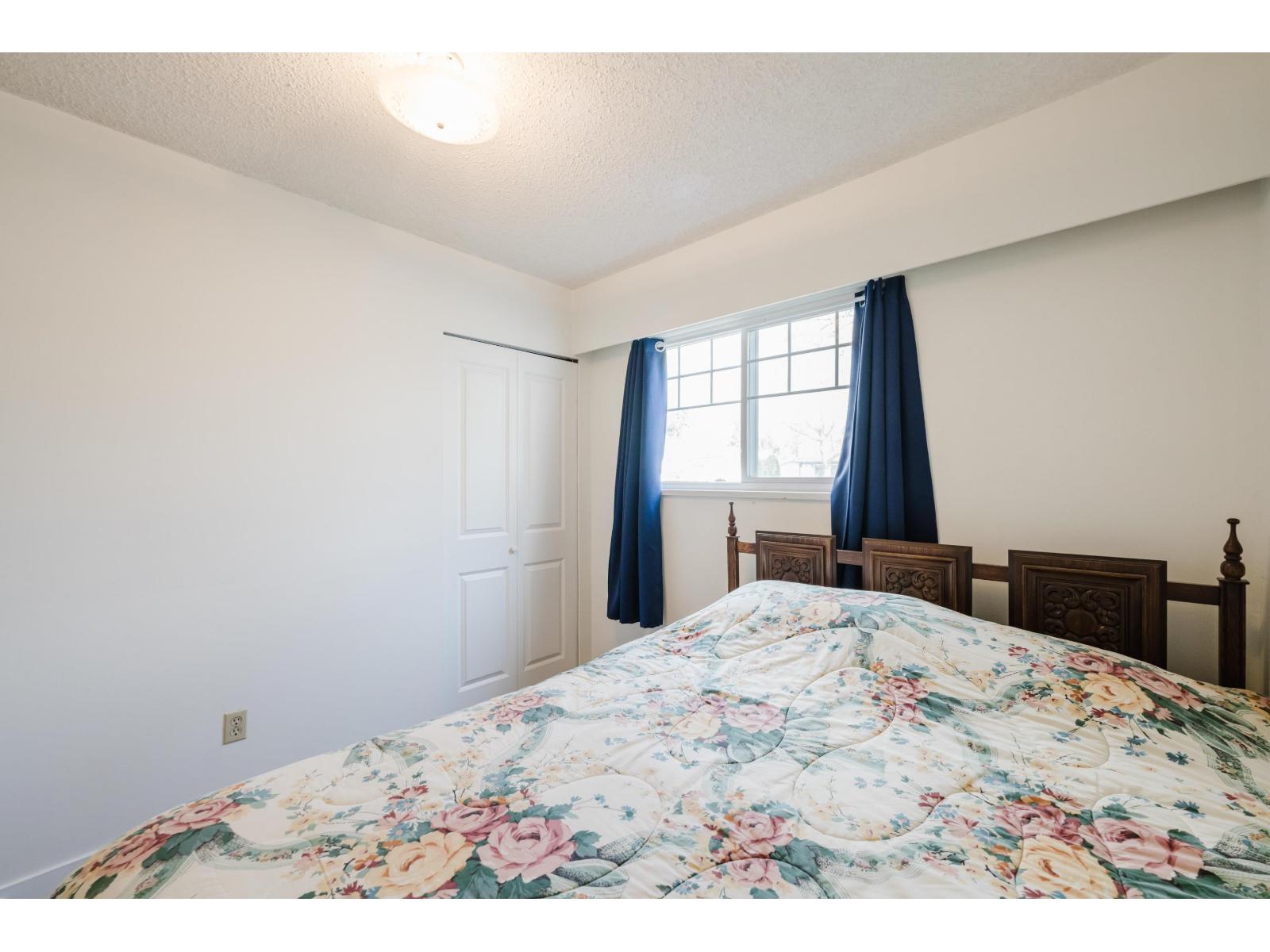 13318 SUTTON PLACE, Surrey