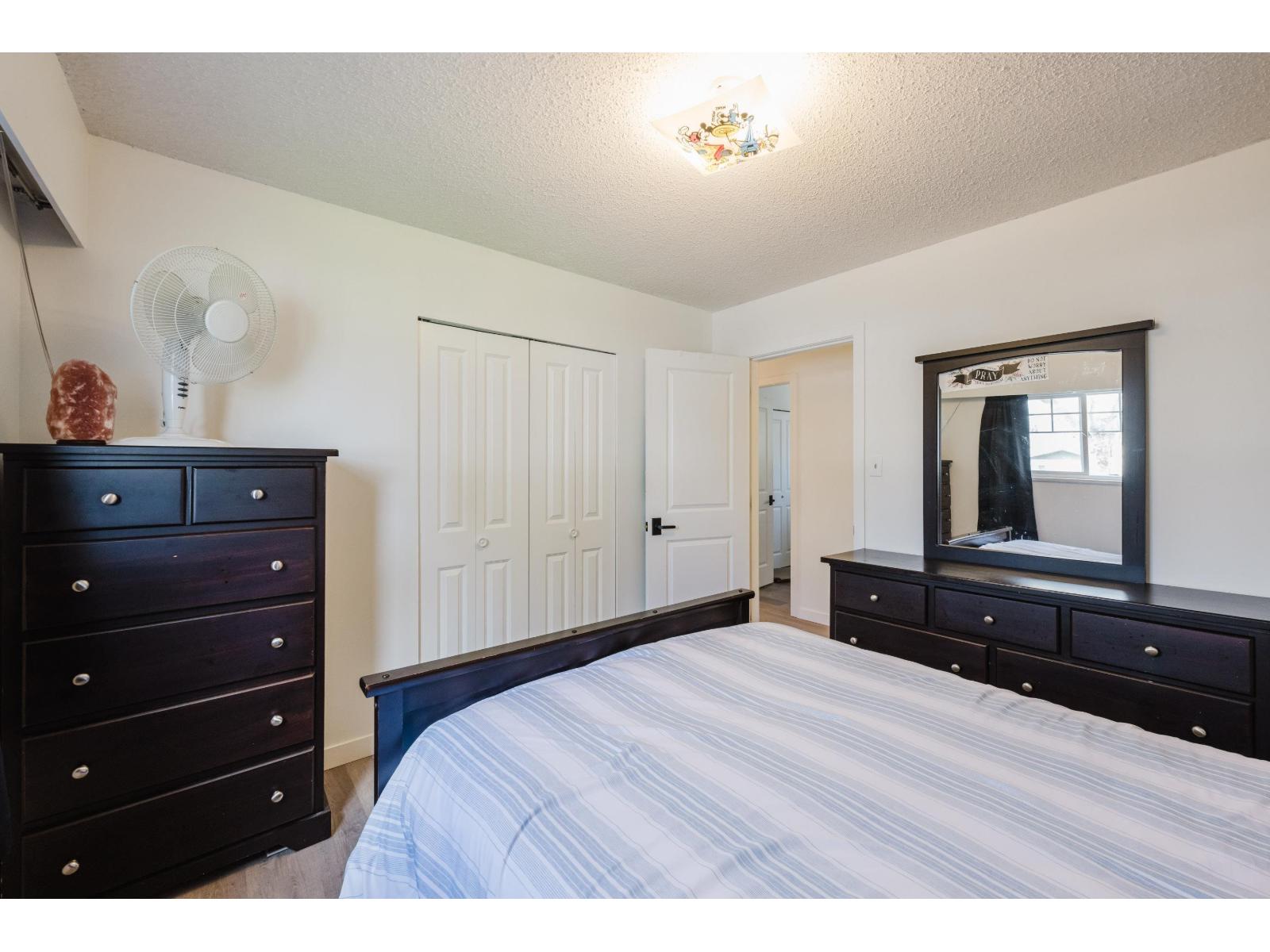 13318 SUTTON PLACE, Surrey