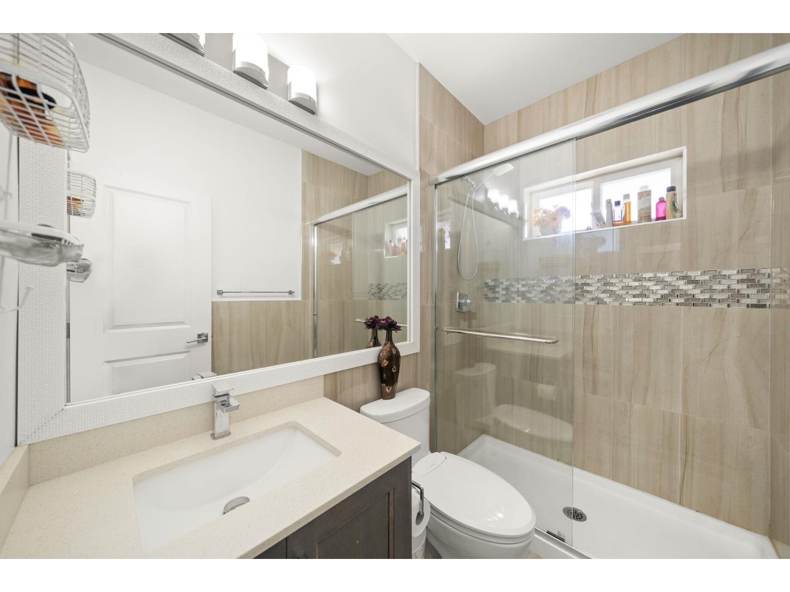 1 7532 MELVILLE STREET, Sardis East Vedder, Chilliwack