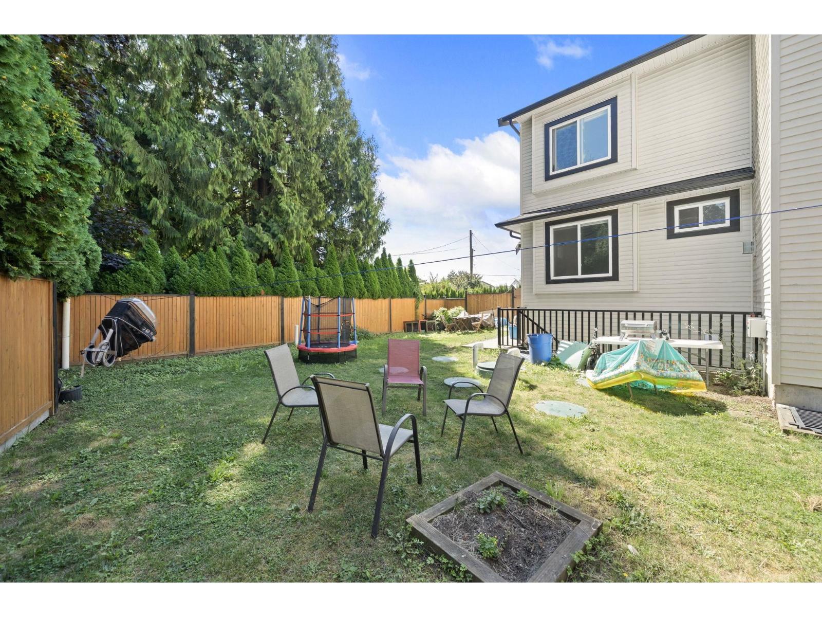 1 7532 MELVILLE STREET, Sardis East Vedder, Chilliwack