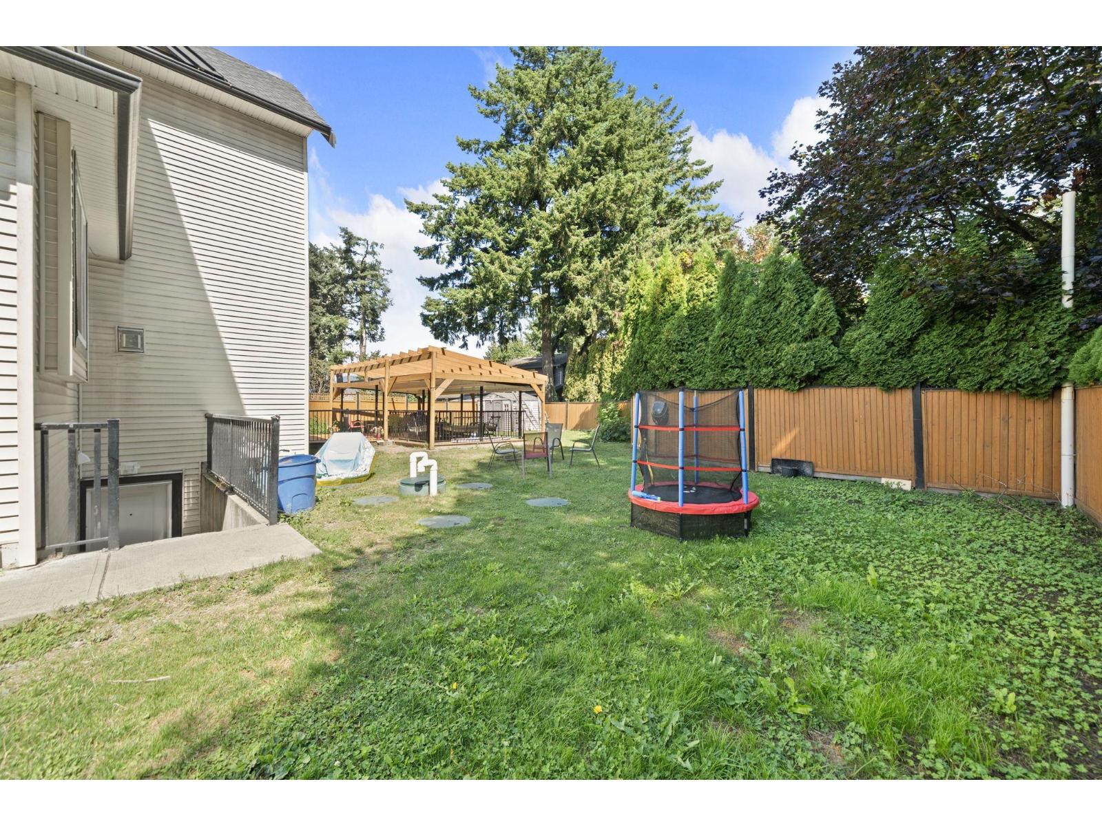 1 7532 MELVILLE STREET, Sardis East Vedder, Chilliwack