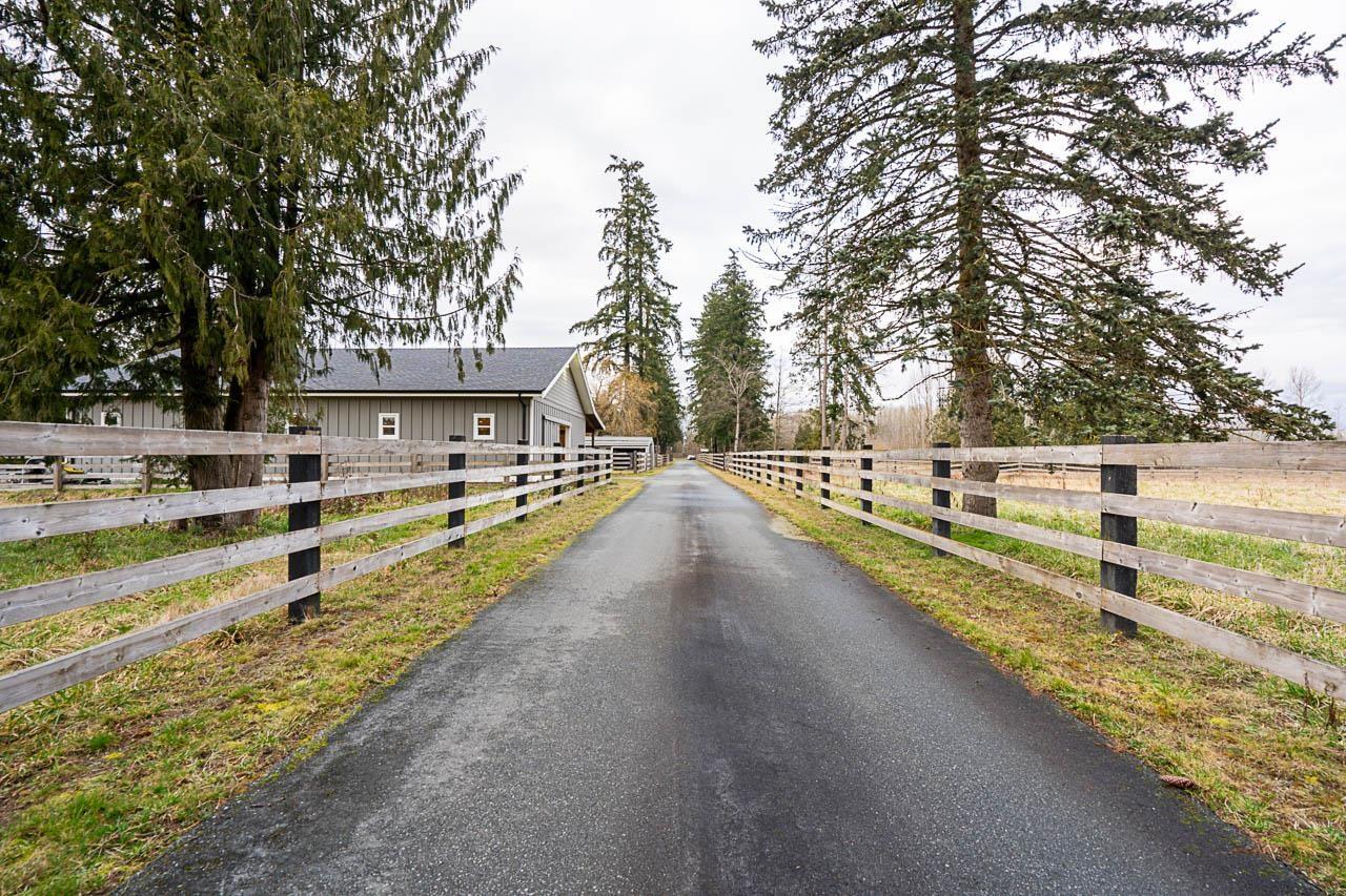 22015 40 AVENUE, Langley