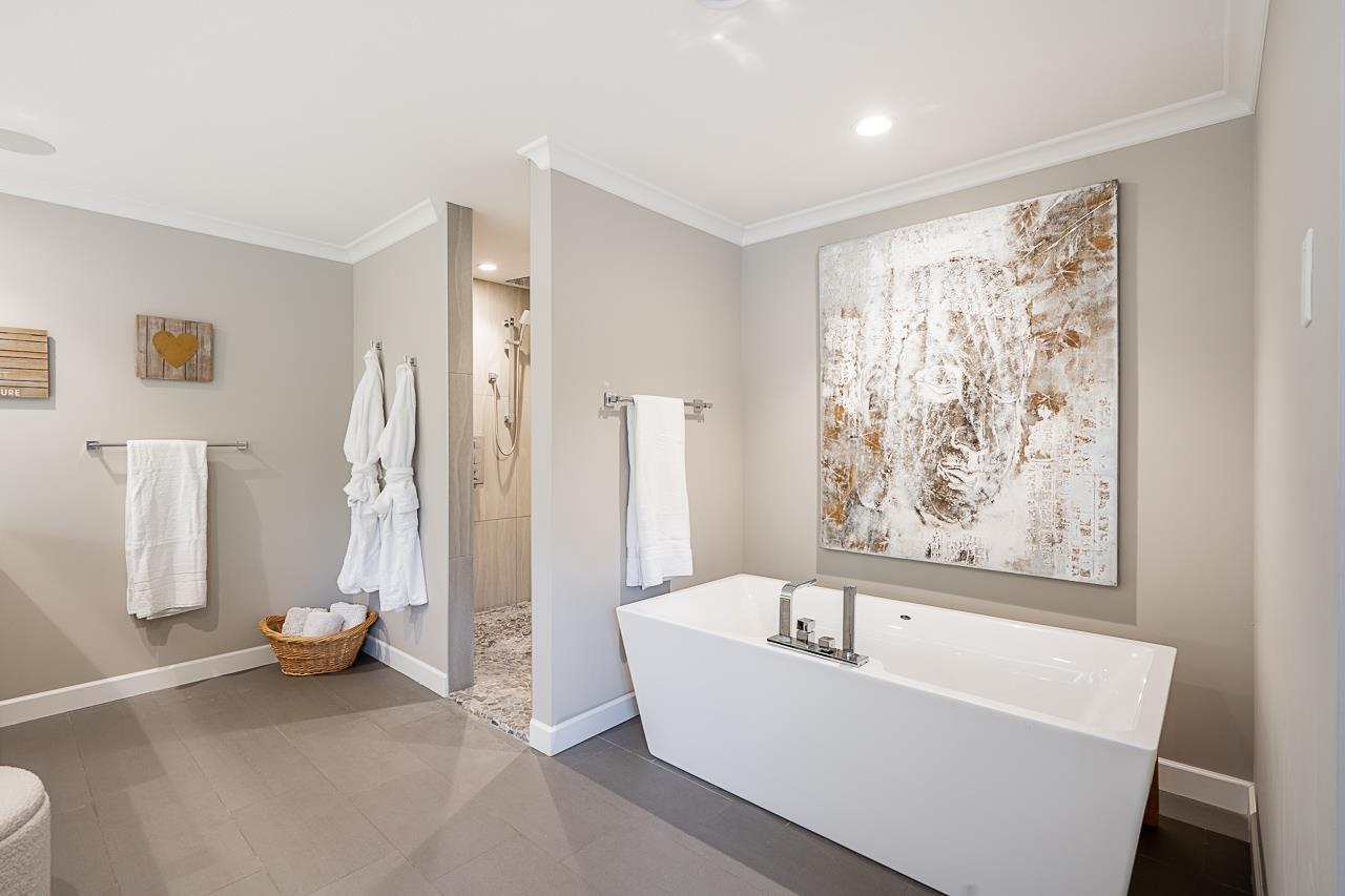 22015 40 AVENUE, Langley