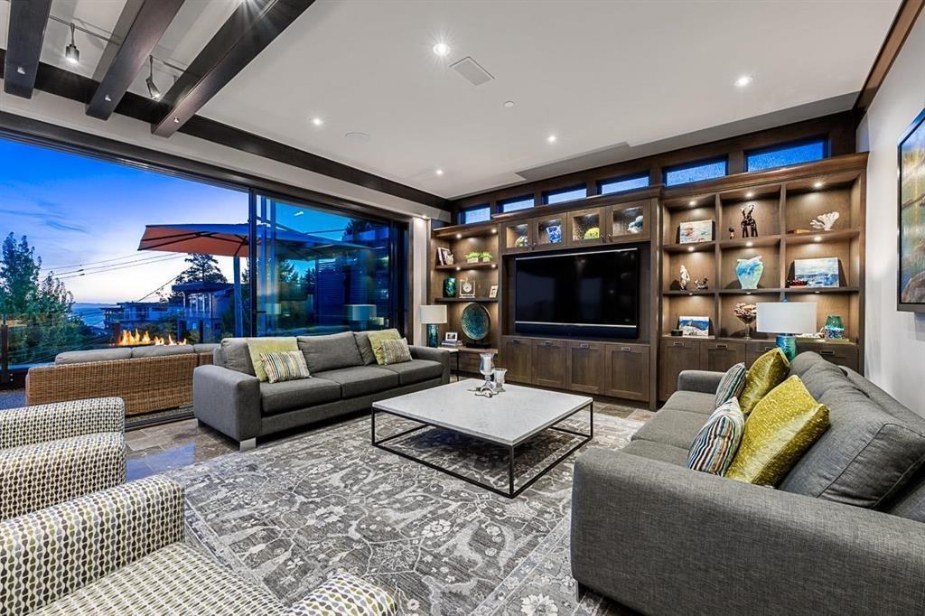 15567 PACIFIC AVENUE, White Rock