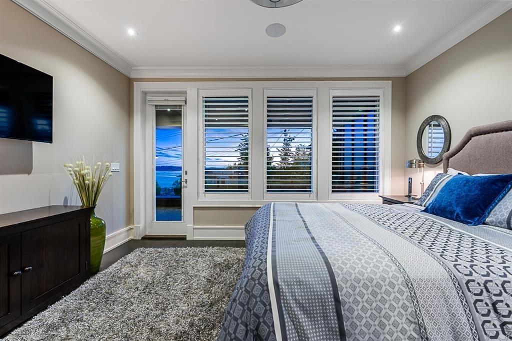 15567 PACIFIC AVENUE, White Rock