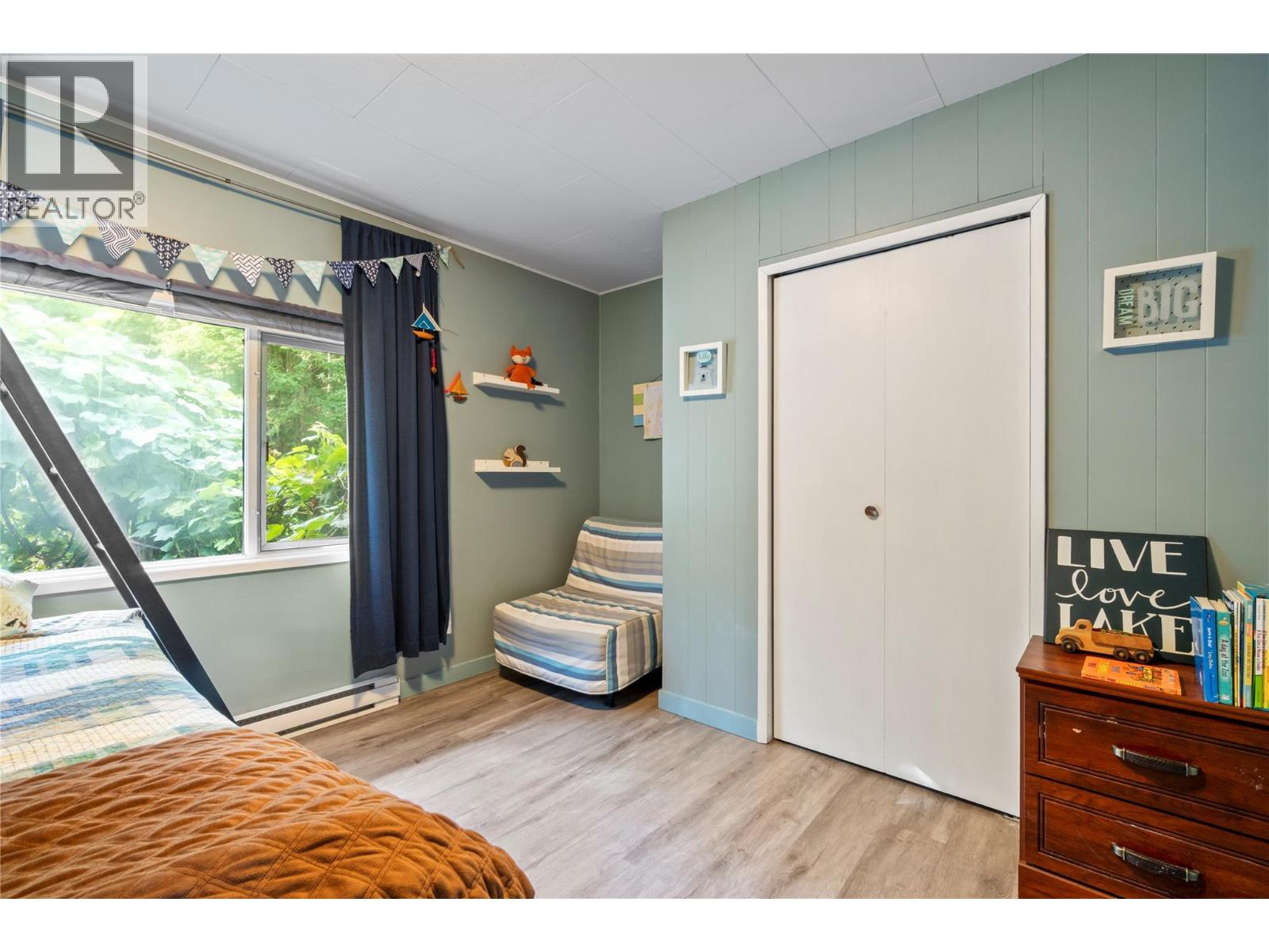 4265 Eagle Bay Road, Eagle Bay