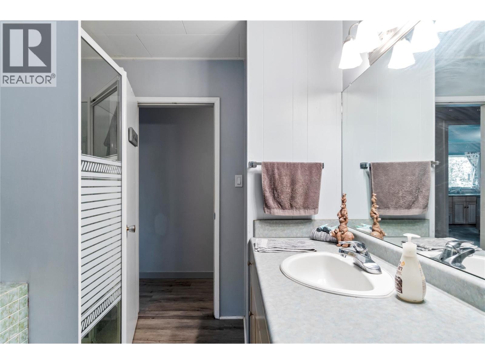 4265 Eagle Bay Road, Eagle Bay