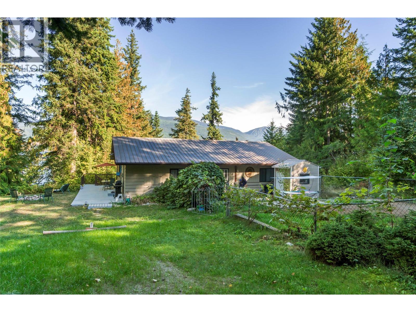4265 Eagle Bay Road, Eagle Bay