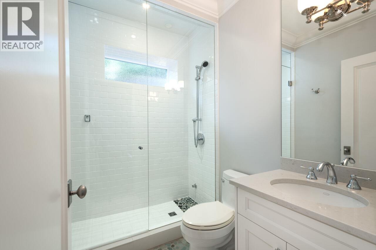 4659 WOODGREEN DRIVE, West Vancouver