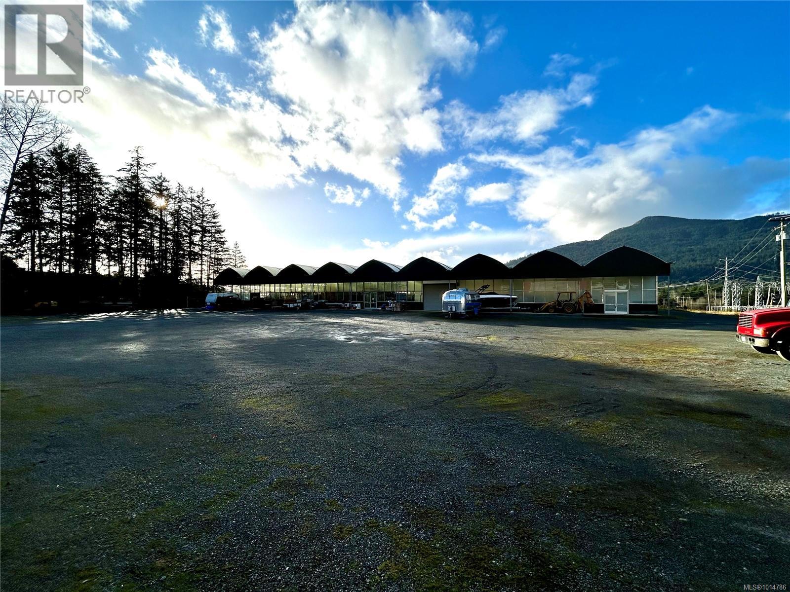 7030 Bell McKinnon Rd, Duncan