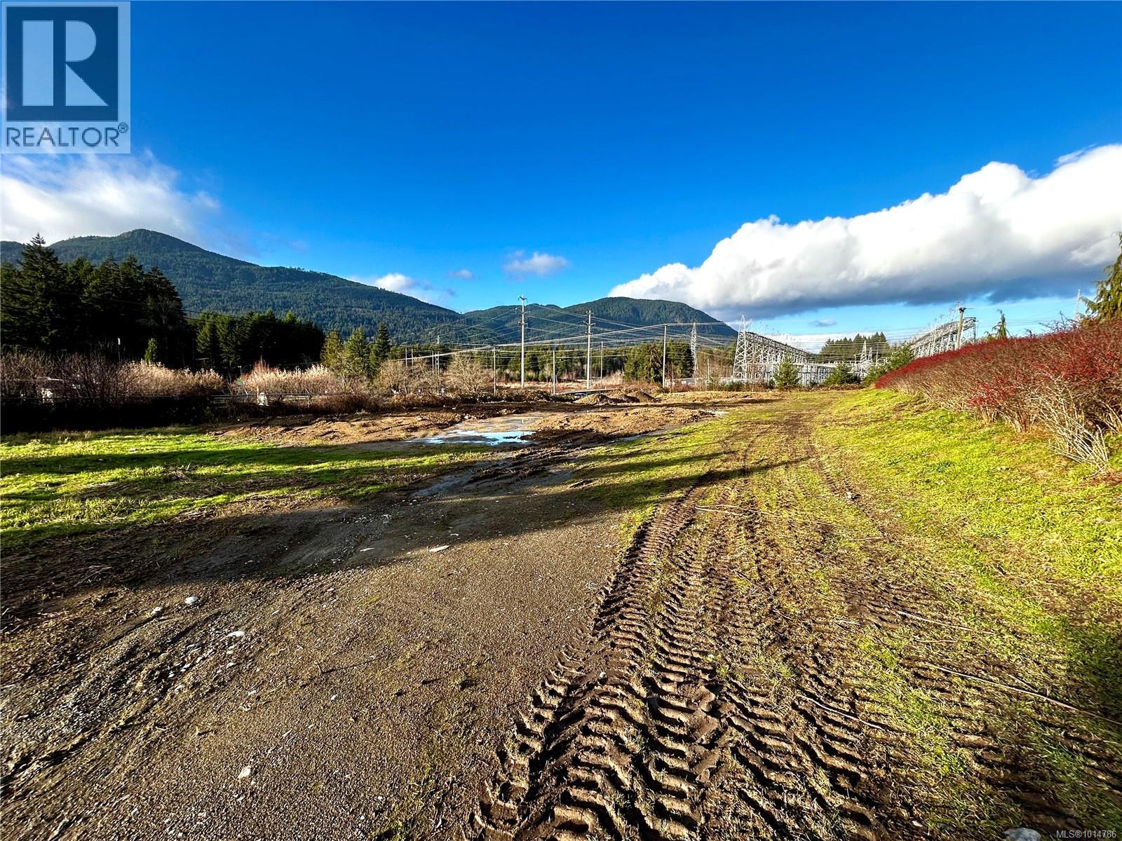 7030 Bell McKinnon Rd, Duncan