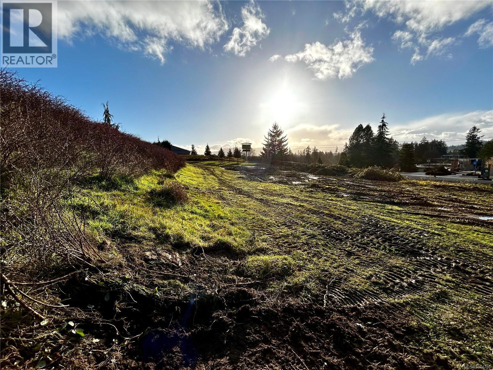 7030 Bell McKinnon Rd, Duncan