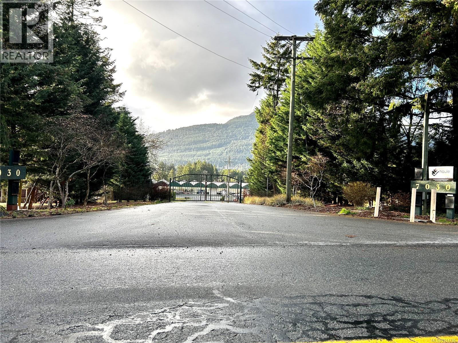 7030 Bell McKinnon Rd, Duncan
