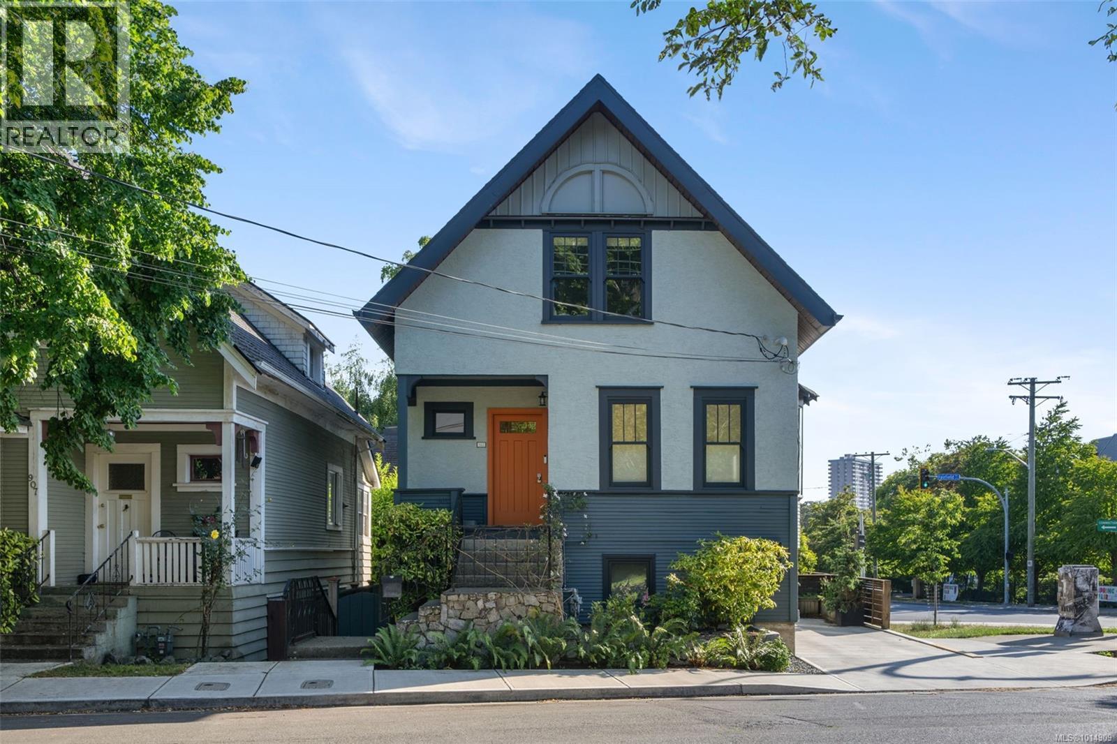903 Collinson St, Victoria