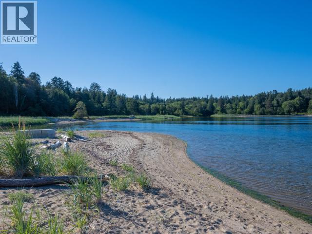 2108 MAHOOD ROAD, Powell River