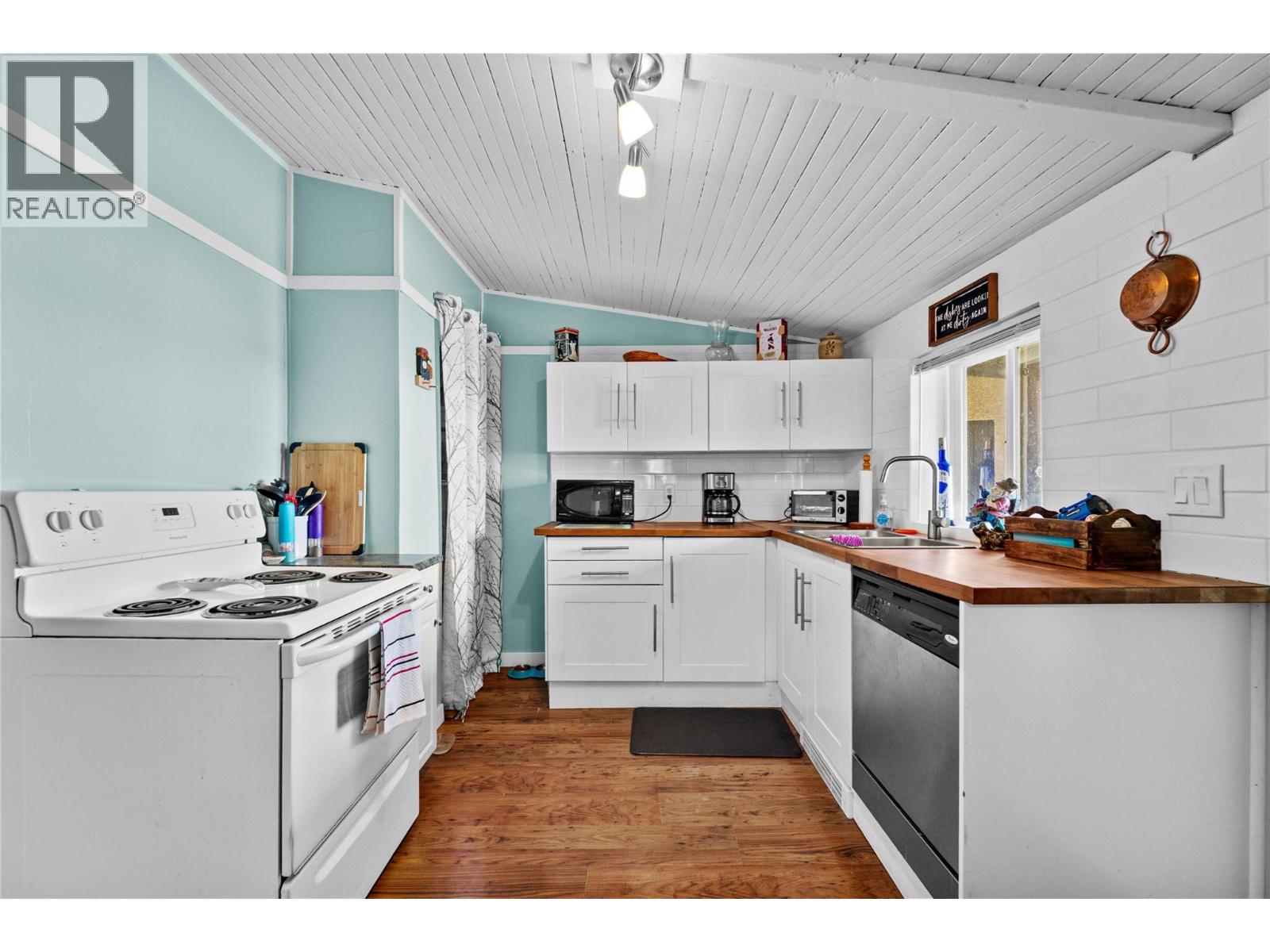 1551 BLAIR Street, Merritt