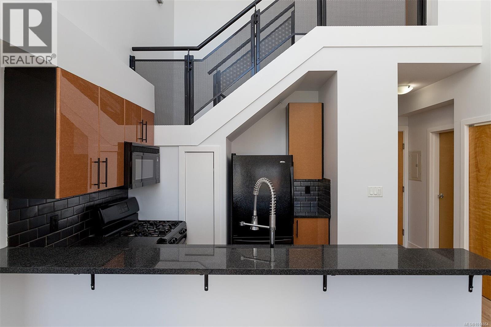 323 599 Pandora Avenue, Victoria