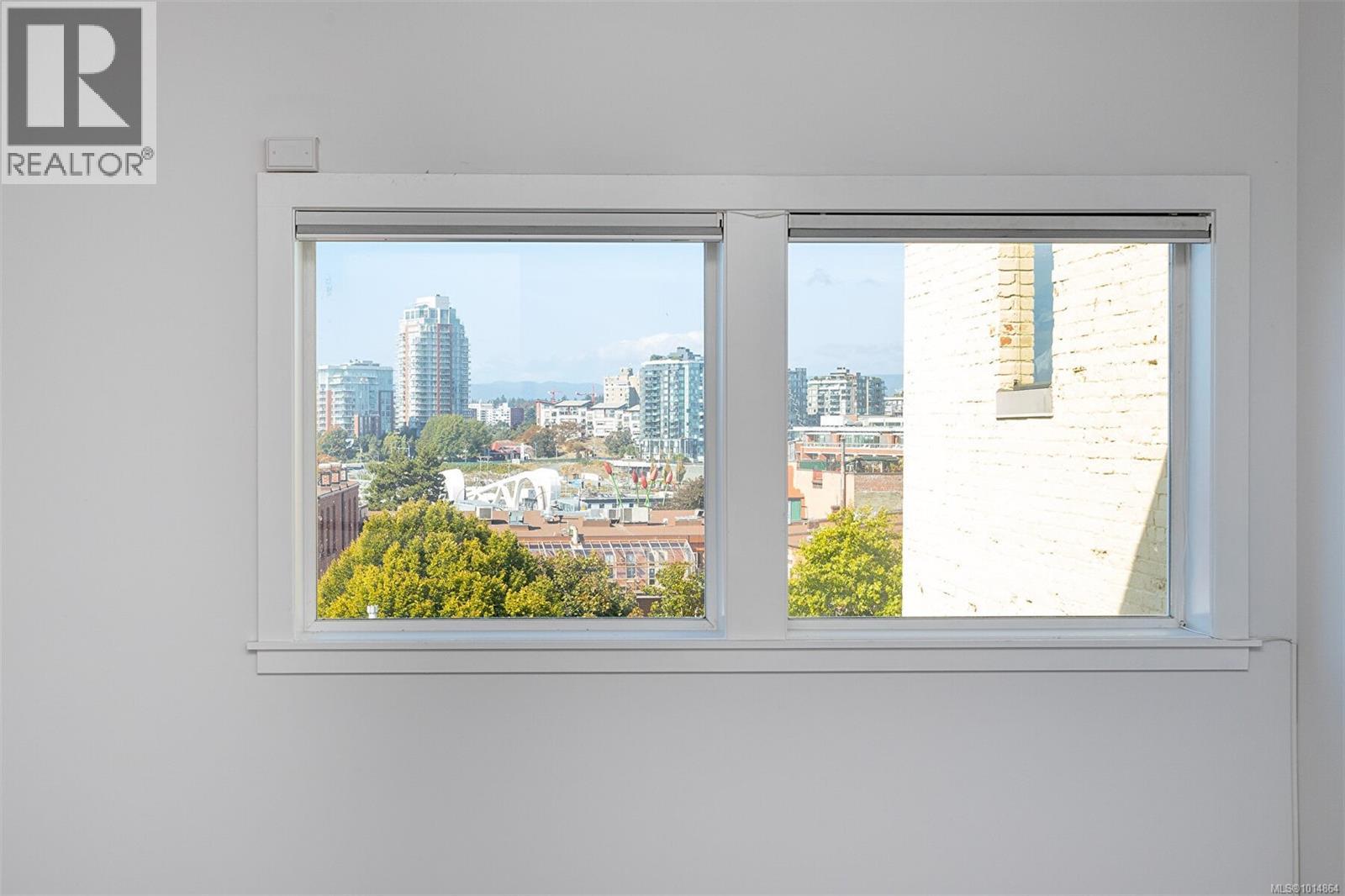 323 599 Pandora Avenue, Victoria