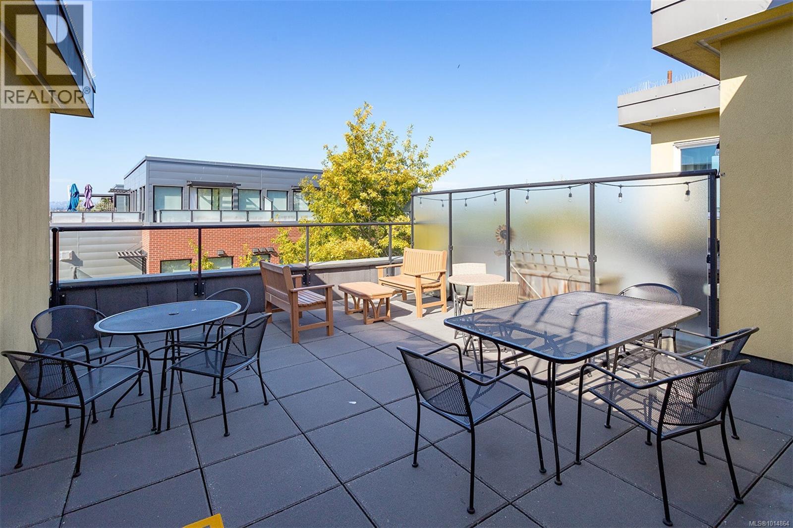 323 599 Pandora Avenue, Victoria