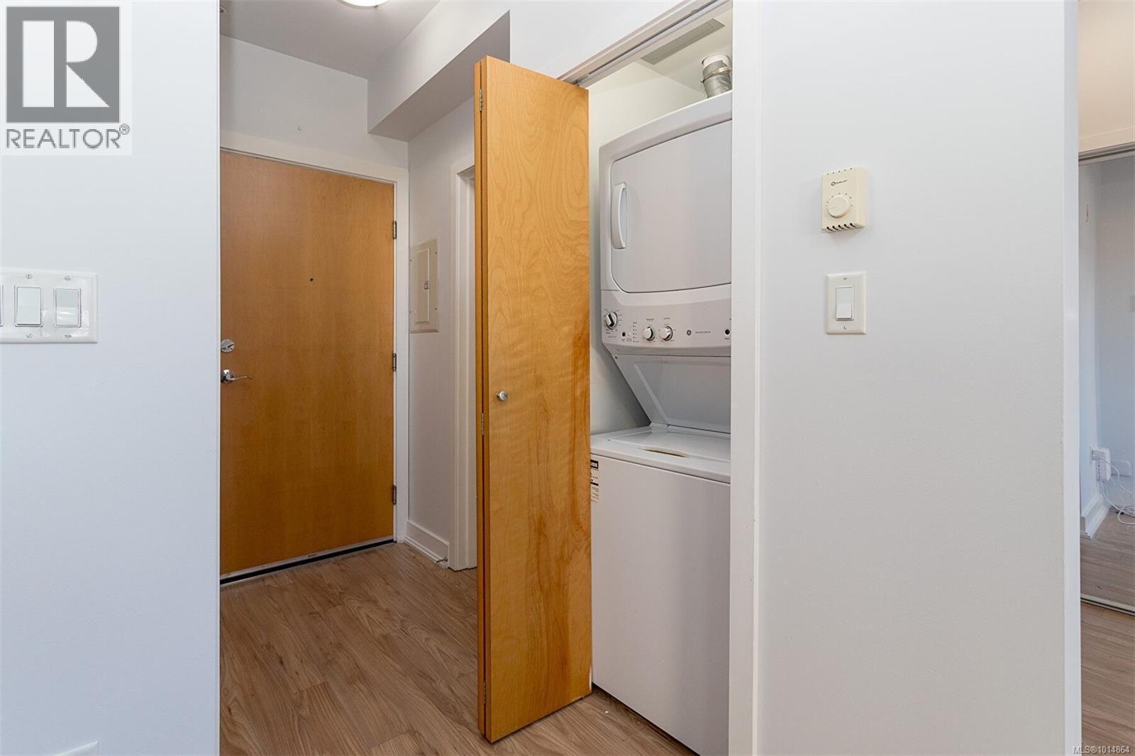 323 599 Pandora Avenue, Victoria