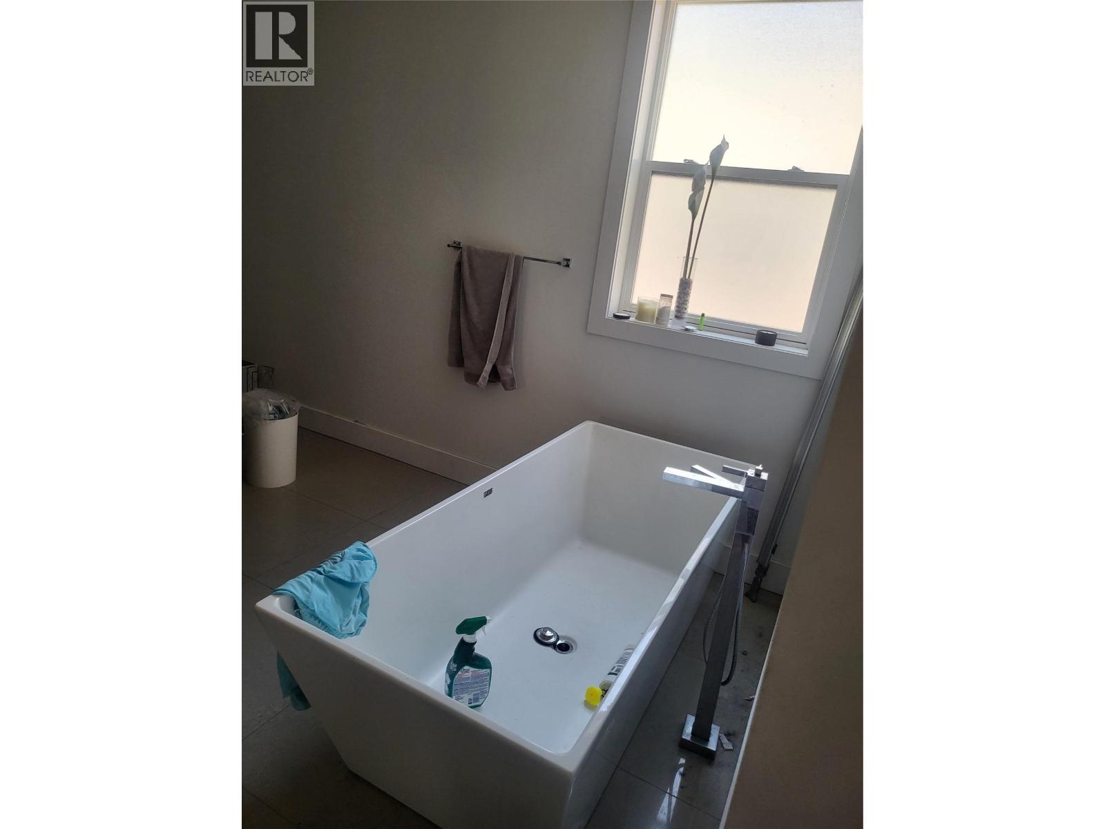 1701 Birkenhead Place, Kamloops