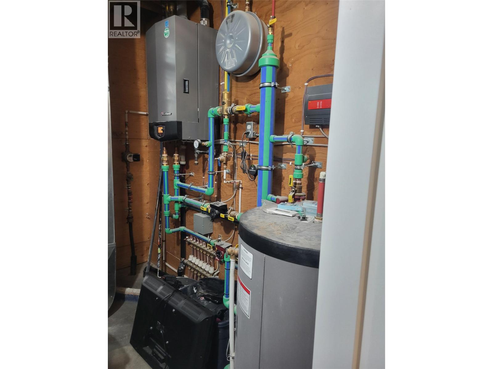 1701 Birkenhead Place, Kamloops