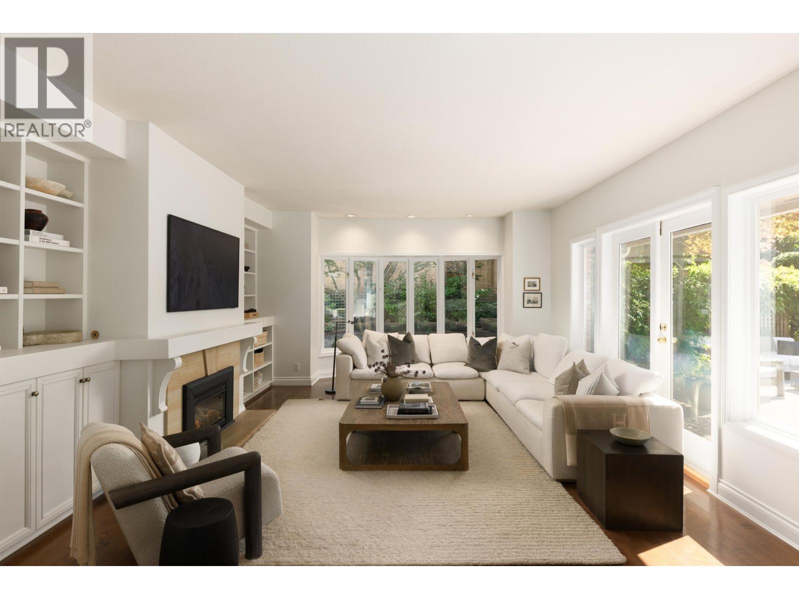 2992 ROSEBERY AVENUE, West Vancouver