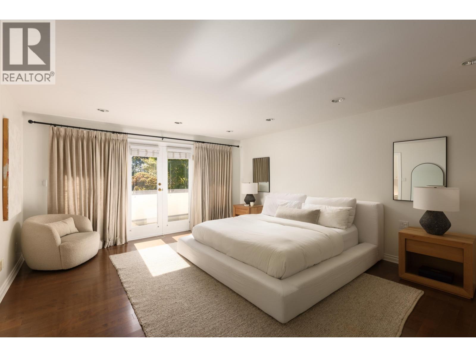 2992 ROSEBERY AVENUE, West Vancouver