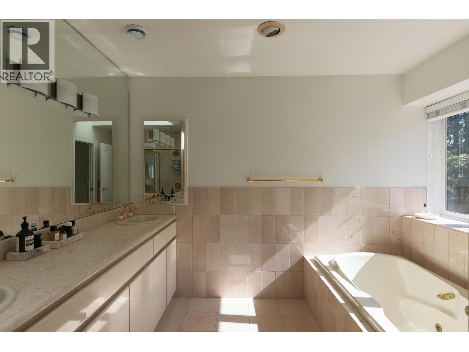 2992 ROSEBERY AVENUE, West Vancouver