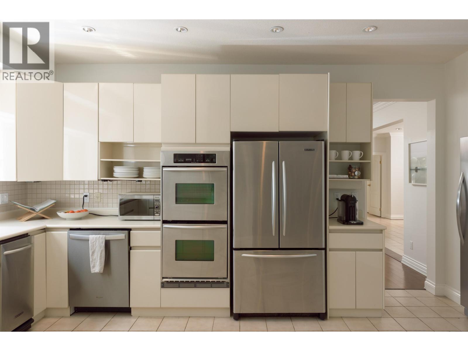 2992 ROSEBERY AVENUE, West Vancouver