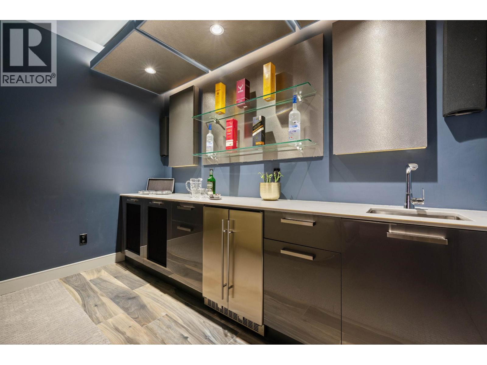 6285 LEIBLY AVENUE, Burnaby