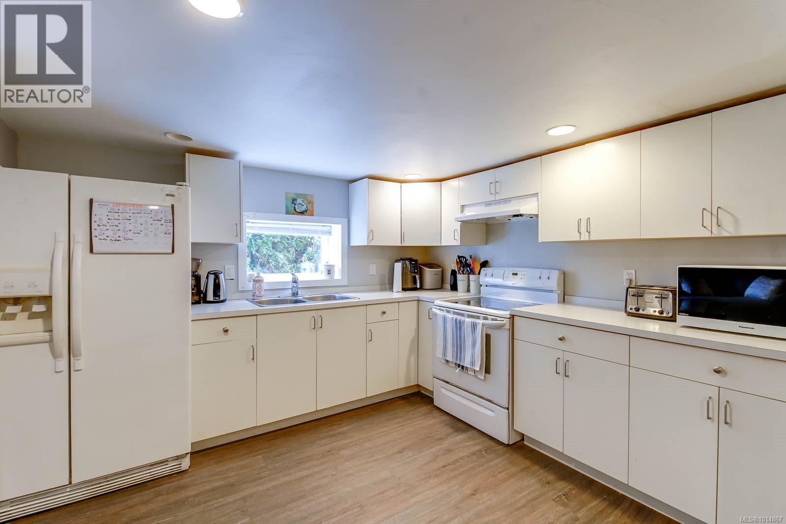 2627 11th Ave, Port Alberni