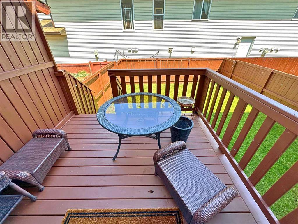 1004 Minto Street, Penhold