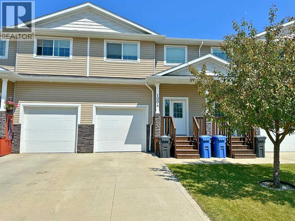 1004 Minto Street, Penhold