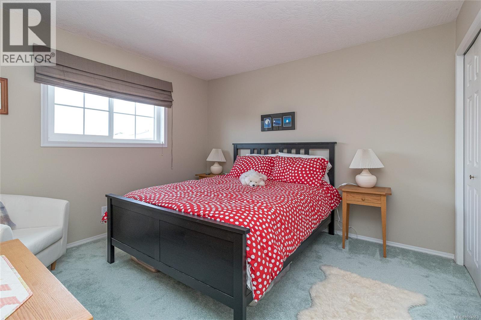 16 2115 Amelia Ave, Sidney
