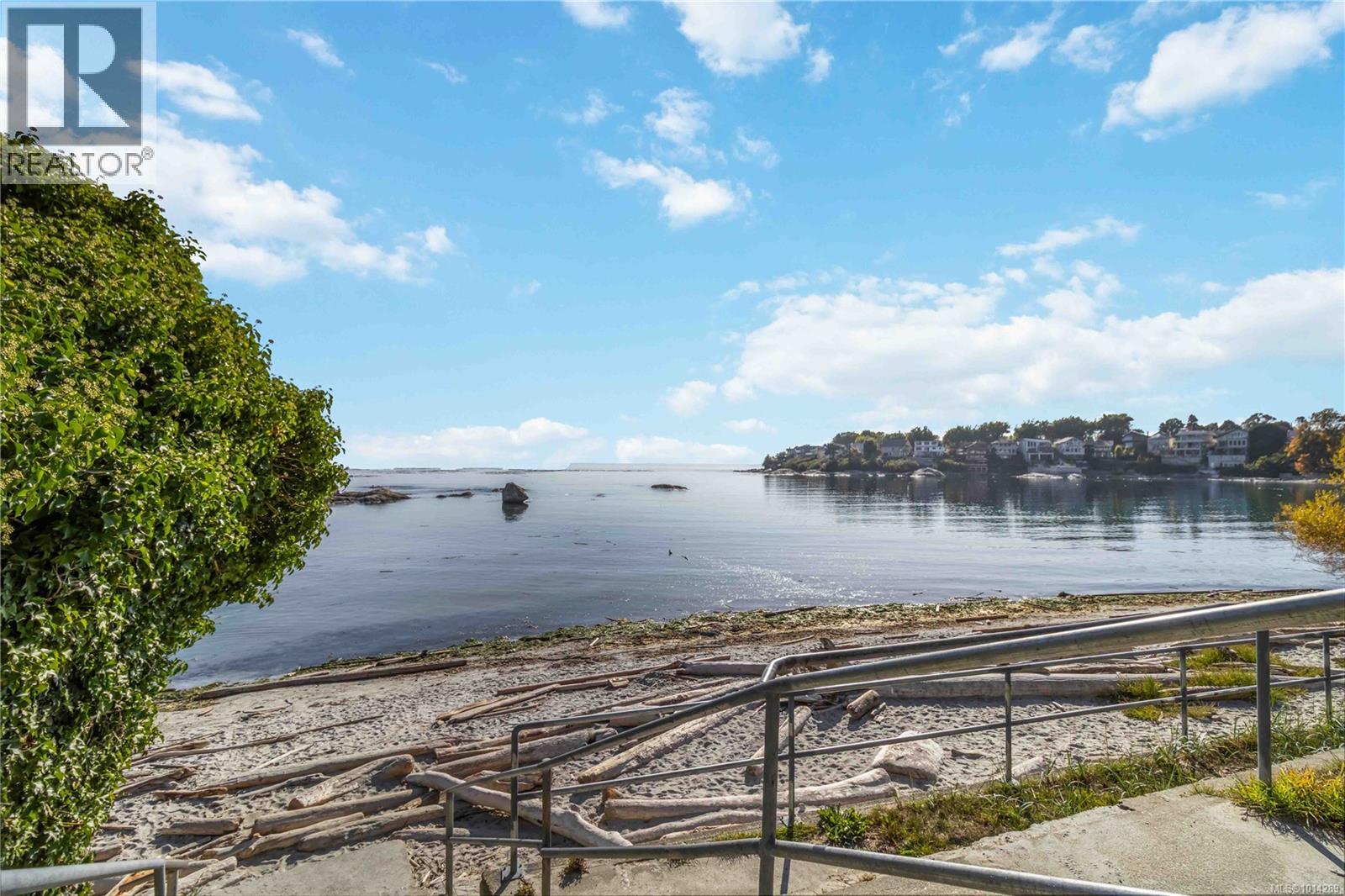 F 349 Foul Bay Road, Victoria