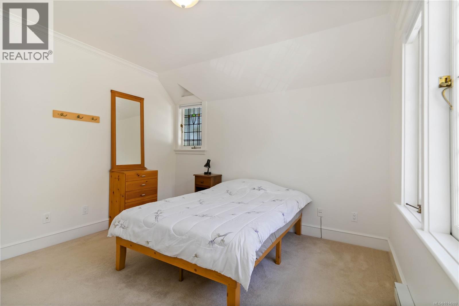 F 349 Foul Bay Road, Victoria