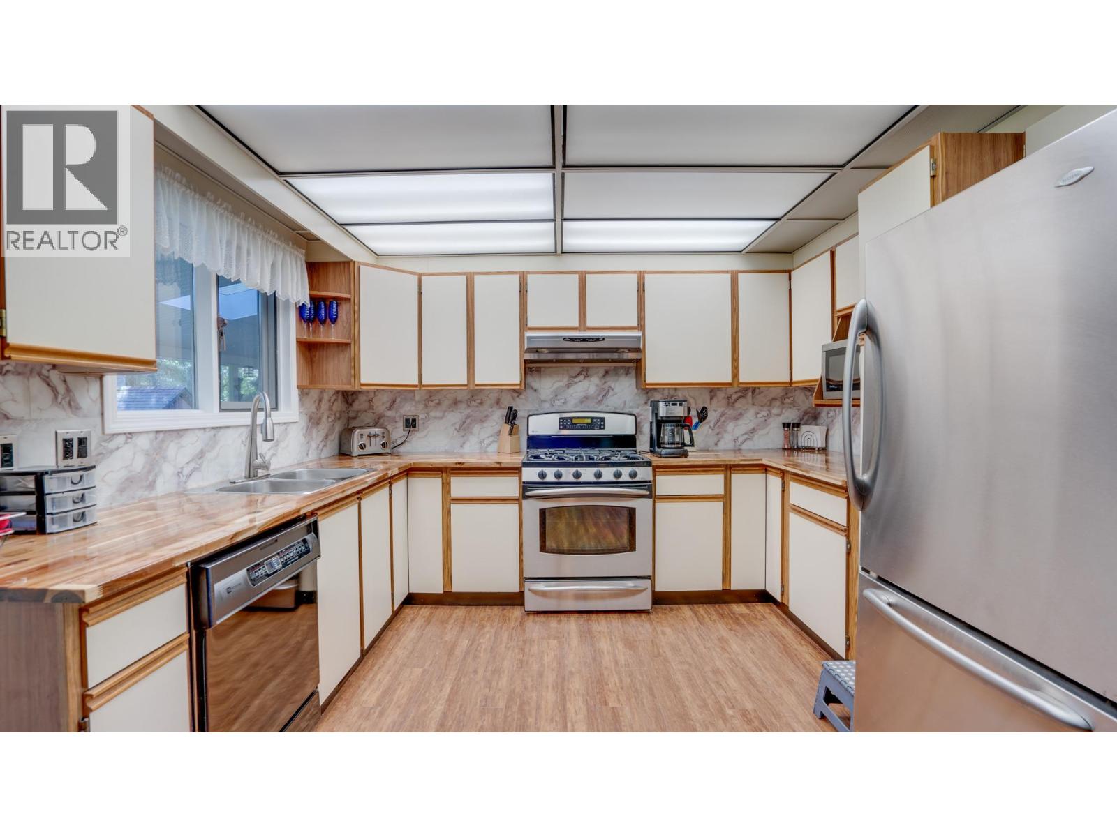 3419 Larch Drive, Armstrong