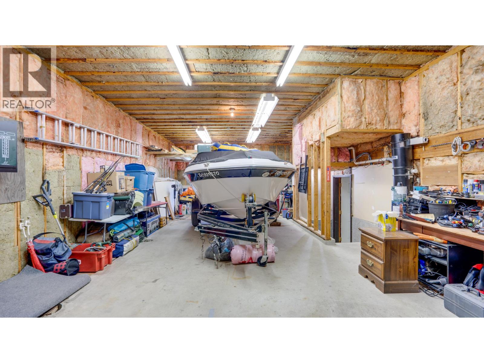 3419 Larch Drive, Armstrong