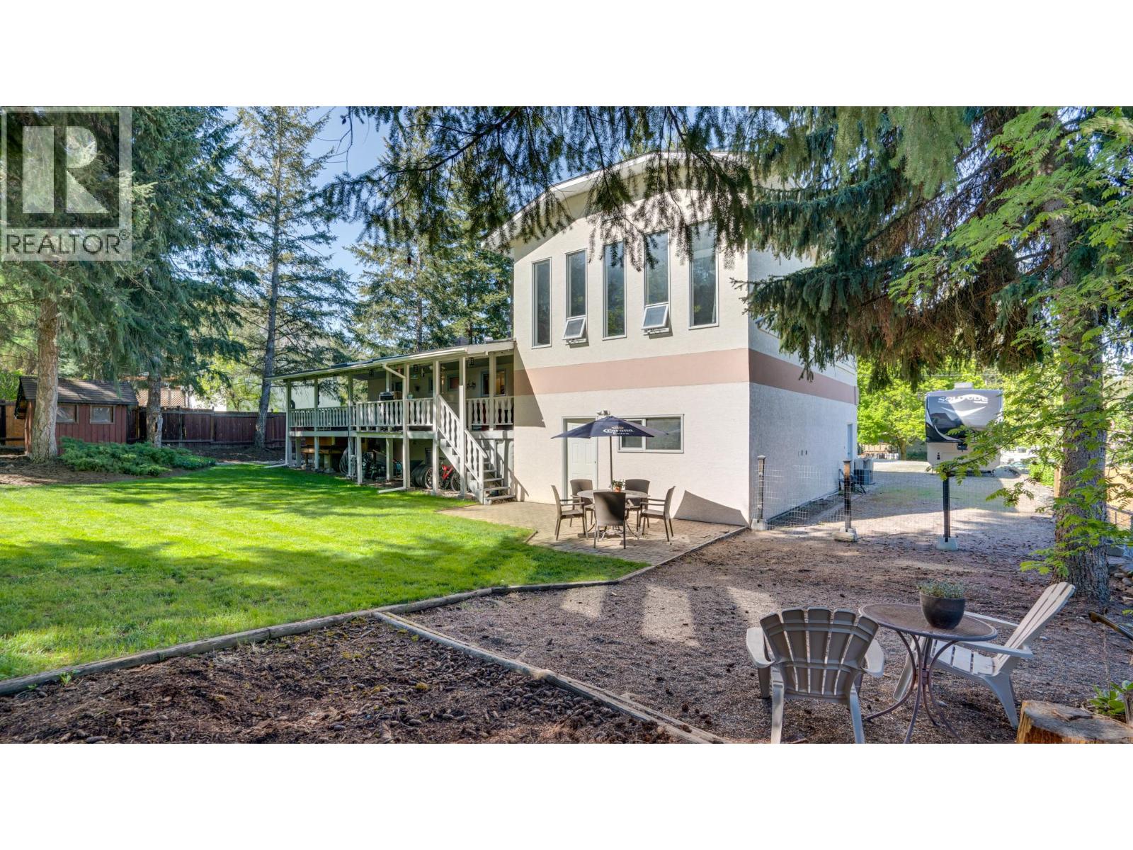 3419 Larch Drive, Armstrong