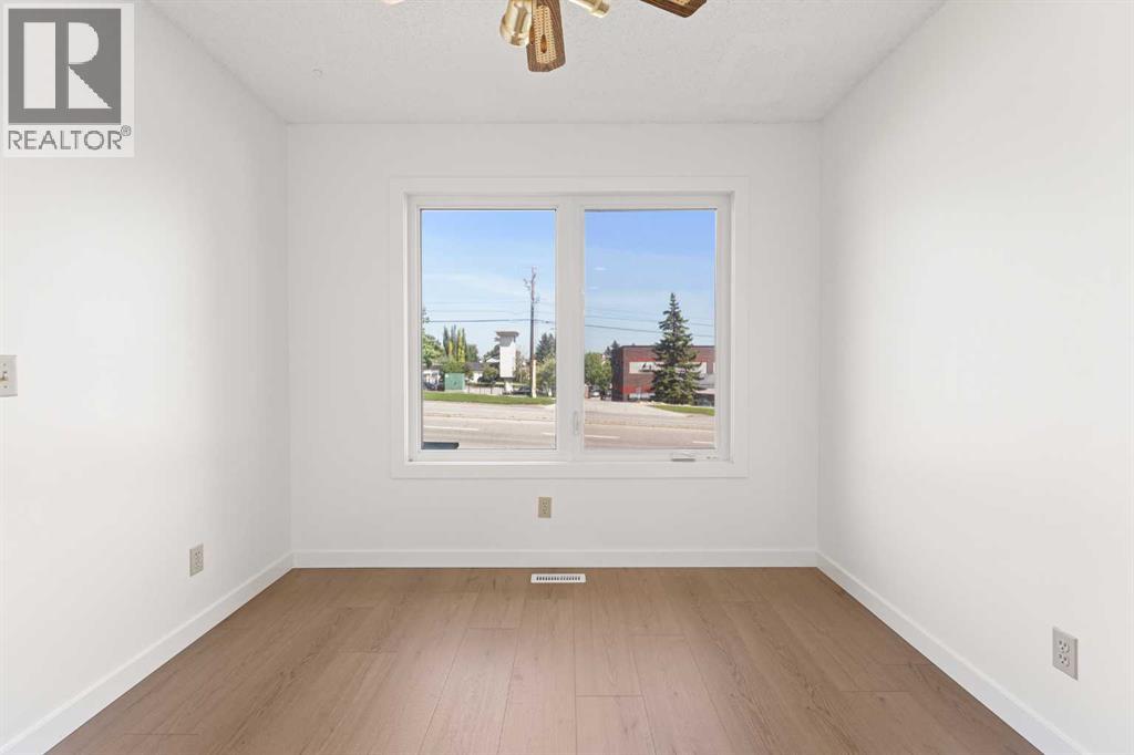 Single Family House for Sale in  Coachway Gardens SW Coach Hill Calgary 