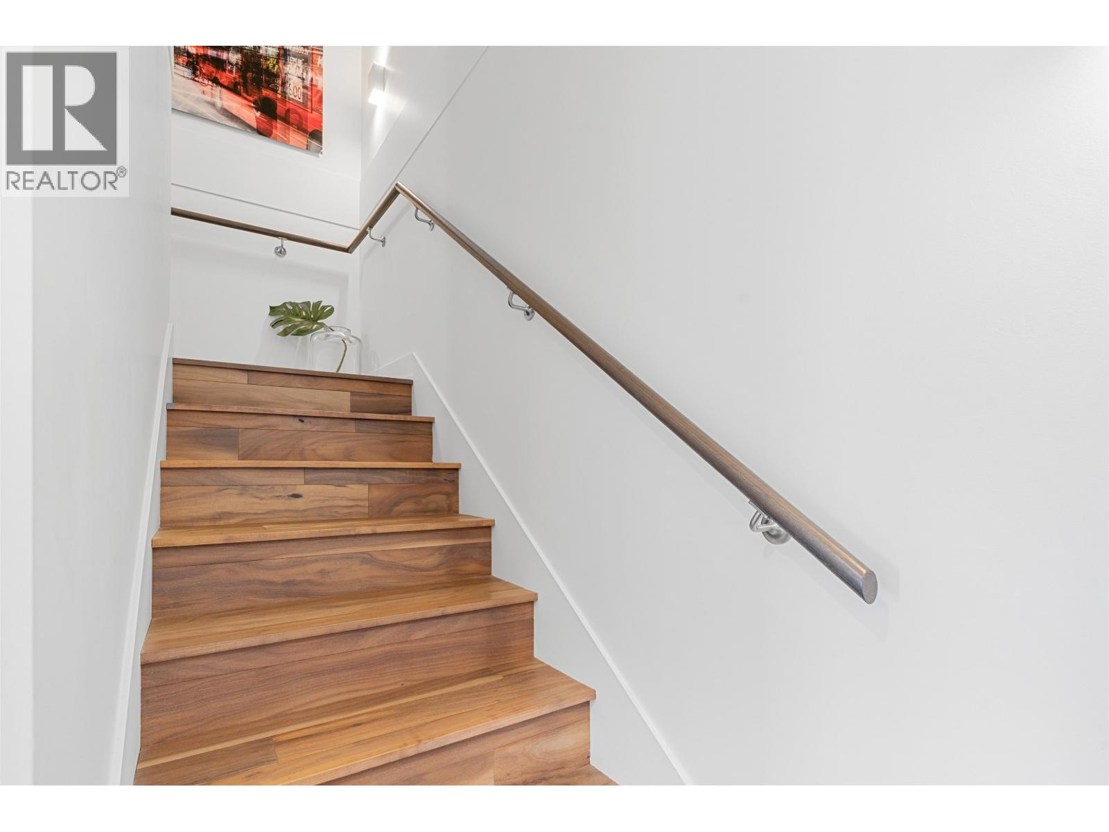 2402 450 WESTVIEW STREET, Coquitlam