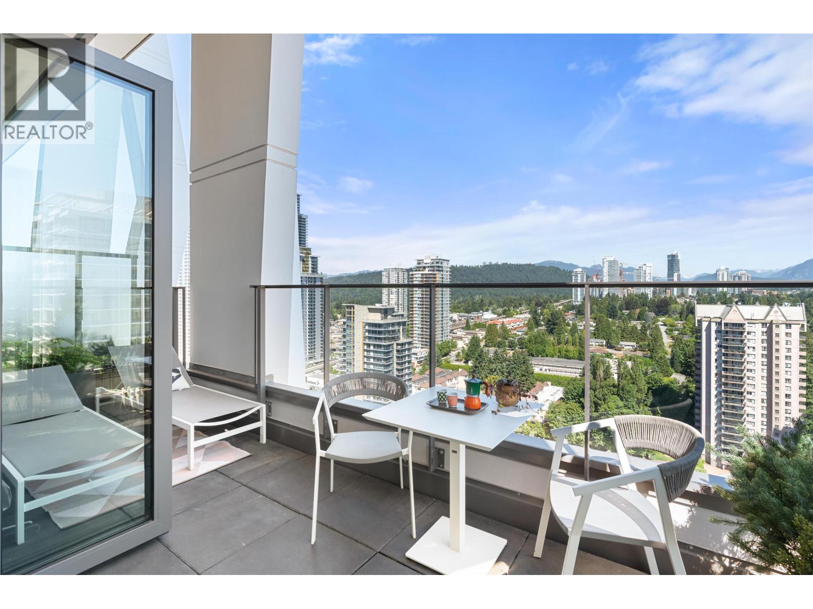 2402 450 WESTVIEW STREET, Coquitlam